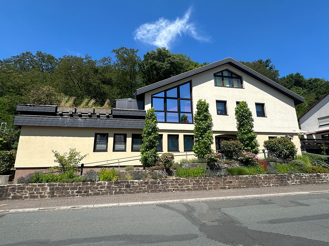 Zahnarztpraxis in Leidersbach - Agnes Cimander